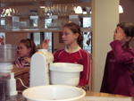 2005-12-03-kinder-weihnachtsbacken_076.jpg